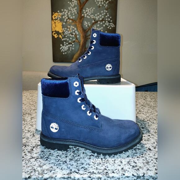 Timberland 6inch Premium TB0A1KC5 Women's Blue Velvet Nubuck Boots - Picture 1 of 8